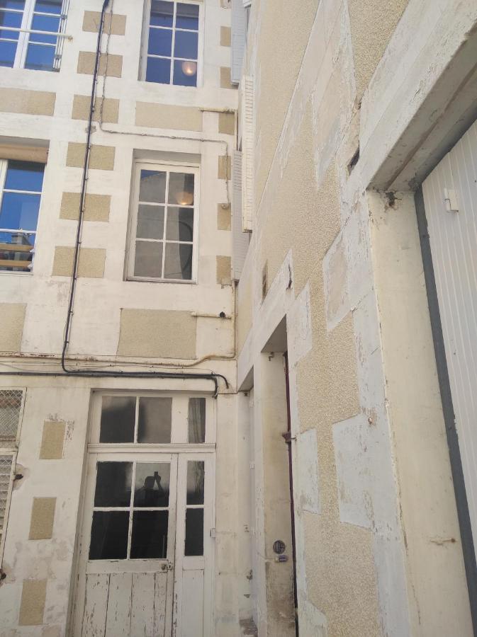 Le Gambetta Appartement Poitiers Buitenkant foto